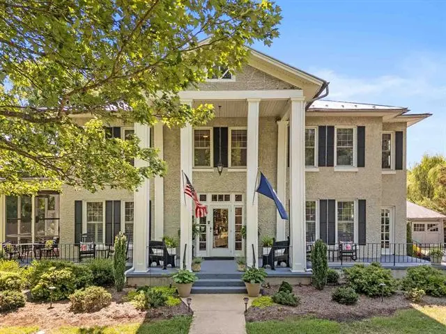 Exterior real estate photography  -  grand Greek Revival estate